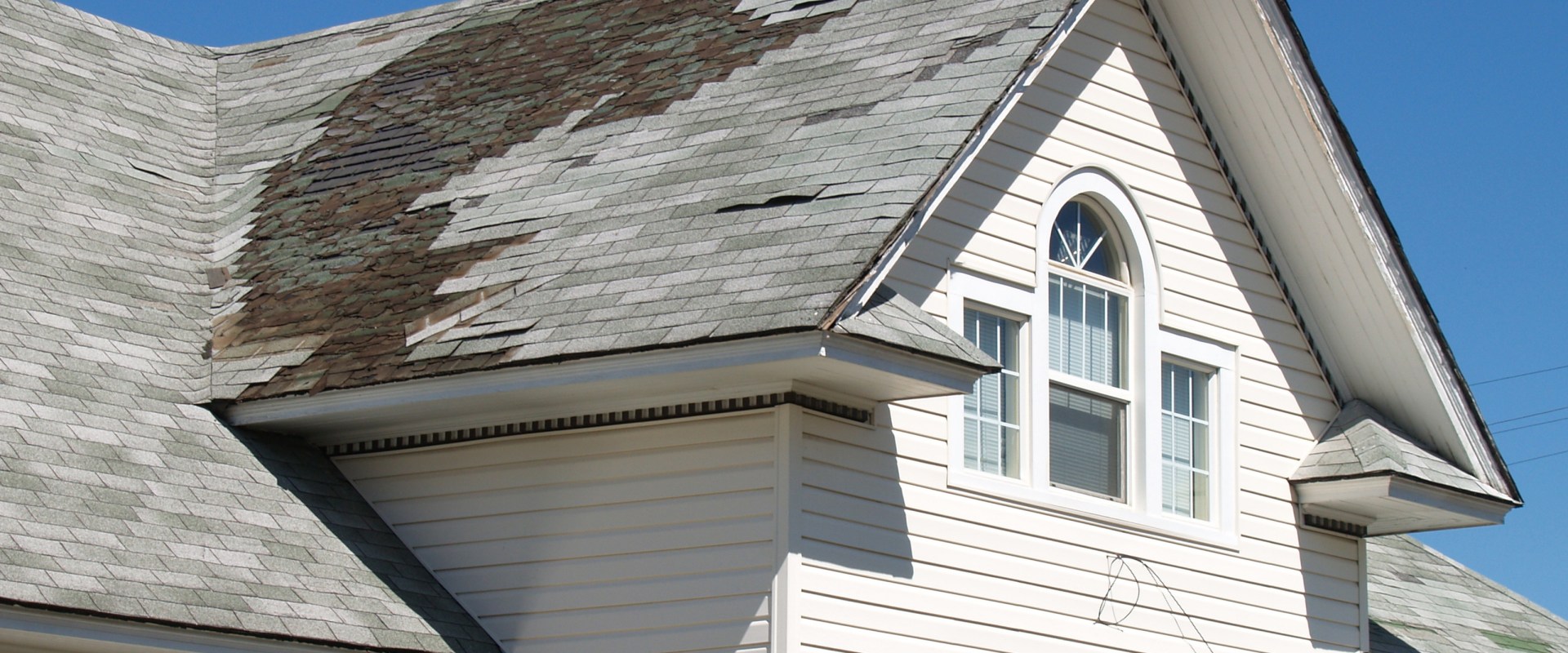 Roof Repair vs Replacement: What's the Best Option?